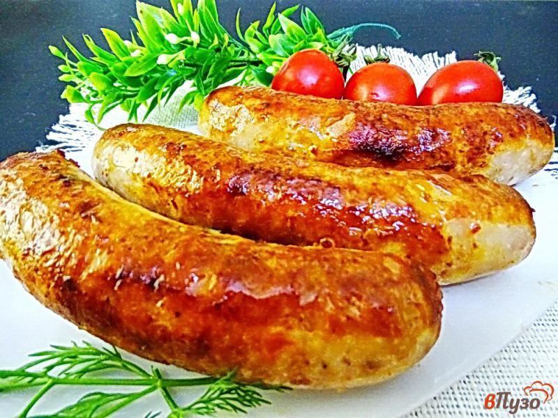 Фото приготовление рецепта: Куриные колбаски жареные с соусом шаг №9