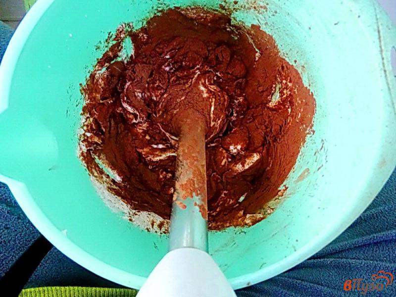 Фото приготовление рецепта: Творожно-шоколадное желе шаг №4