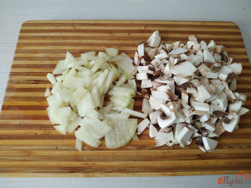 Фото приготовление рецепта: Котлеты из цветной капусты и грибами шаг №4