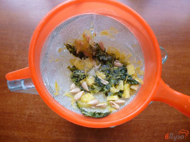 Фото приготовление рецепта: Лимонад с мятой и имбирем шаг №5