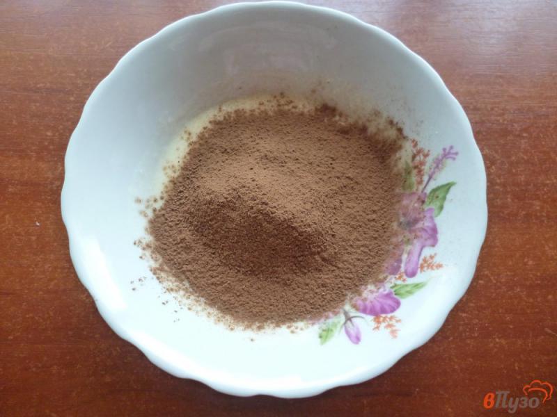 Фото приготовление рецепта: Шоколадный кекс в микроволновке без яиц шаг №2