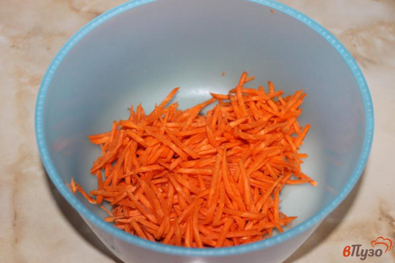 Фото приготовление рецепта: Морковь по - корейски с приправой шаг №1
