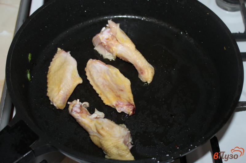 Фото приготовление рецепта: Картофельное рагу с мясом и спаржевой фасолью шаг №4