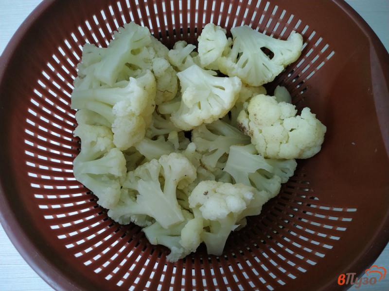 Фото приготовление рецепта: Запеканка из цветной капусты и кукурузы шаг №3