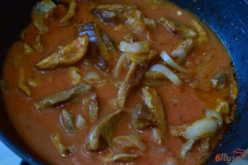 Фото приготовление рецепта: Мясо в томатном соусе шаг №3