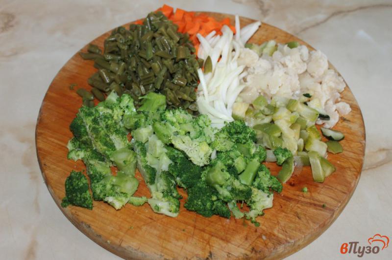 Фото приготовление рецепта: Рагу овощное с брокколи цветной капустой и спаржевой фасолью шаг №1