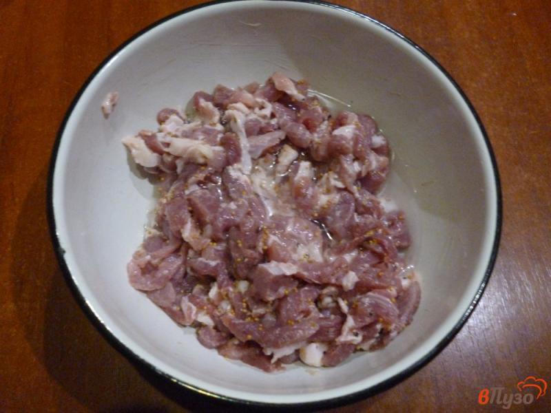 Фото приготовление рецепта: Домашняя колбаса из свинины шаг №4