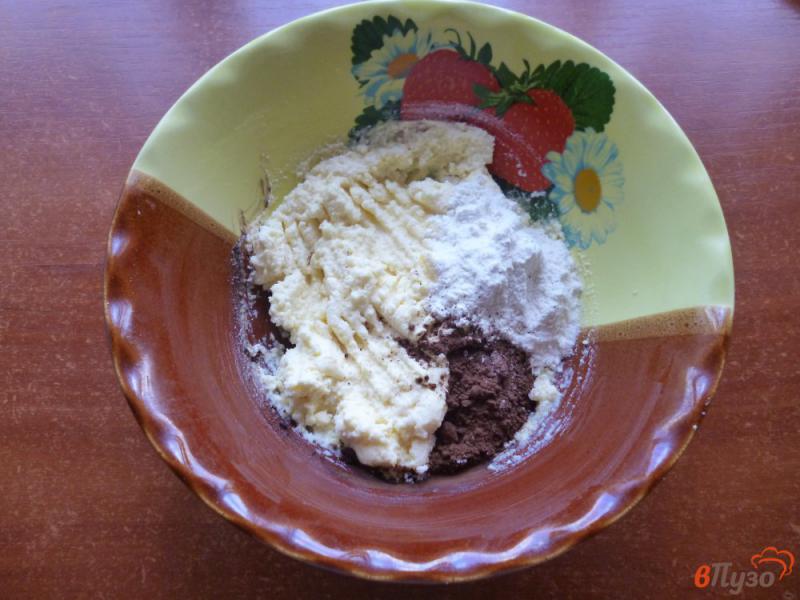 Фото приготовление рецепта: Шоколадные ленивые вареники из творога шаг №3