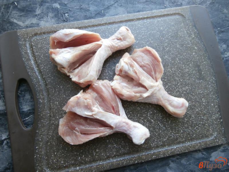 Фото приготовление рецепта: Куриные голени с картофелем в фольге в мультиварке шаг №1