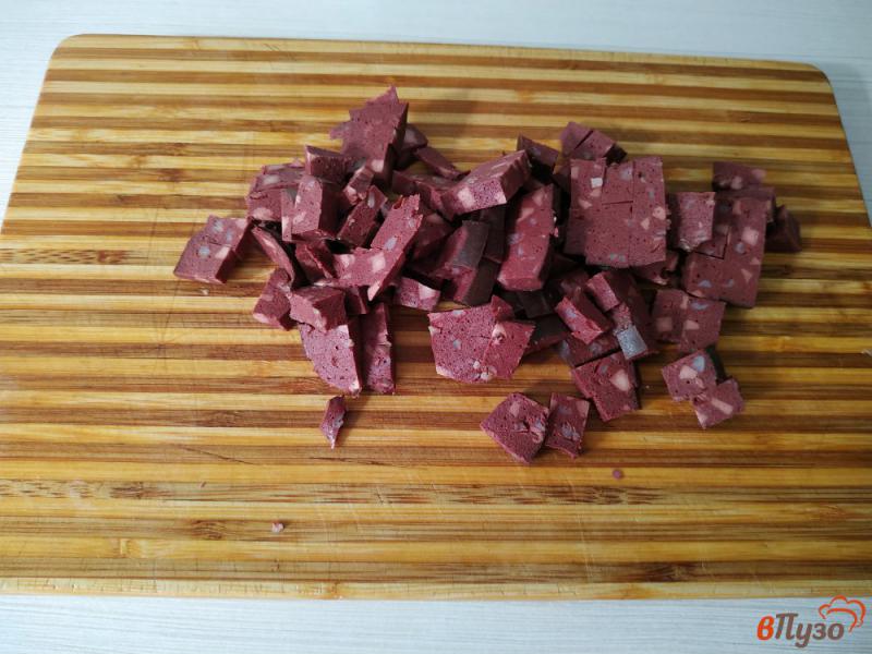 Фото приготовление рецепта: Картофельная запеканка с кровяной колбасой шаг №7