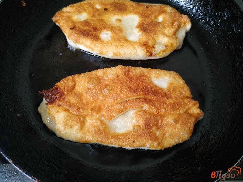 Фото приготовление рецепта: Пирожки с картошкой на тонком бездрожжевом тесте шаг №9