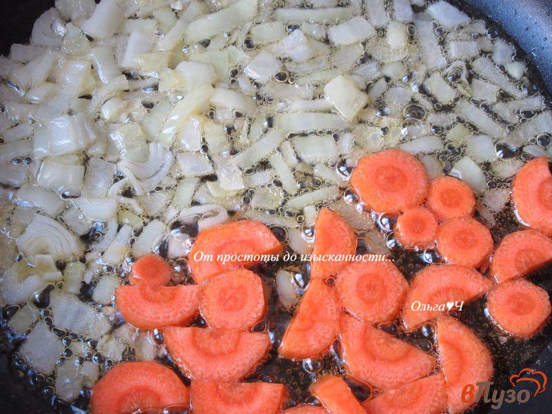 Фото приготовление рецепта: Куриные грудки с овощами шаг №2