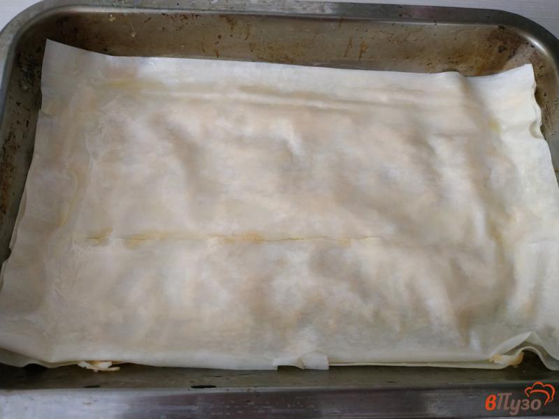 Фото приготовление рецепта: Сырный пирог из слоёного теста фило шаг №6