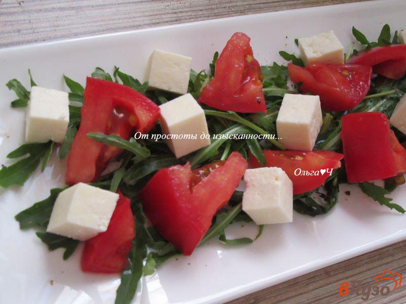 Фото приготовление рецепта: Салат с рукколой и адыгейским сыром шаг №2