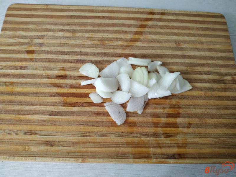 Фото приготовление рецепта: Гороховая каша с жареными грибами шаг №3