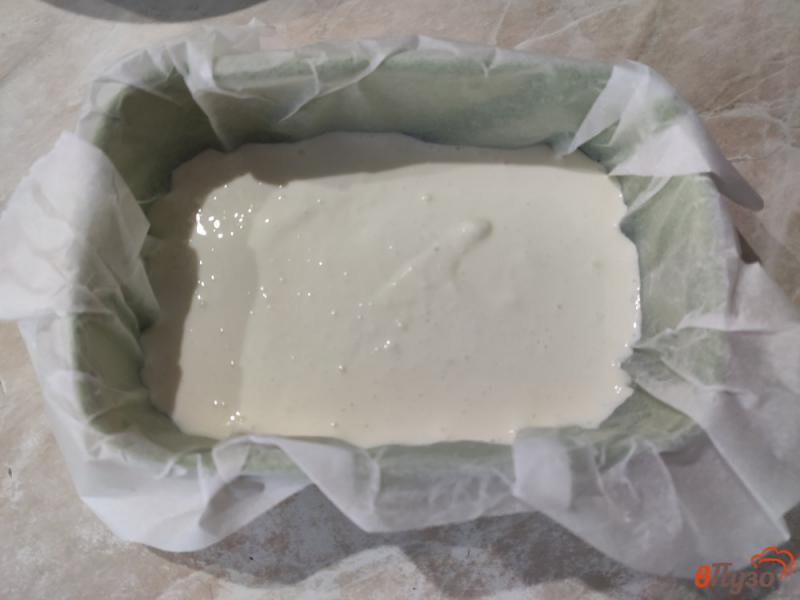 Фото приготовление рецепта: Белый шоколад с кокосовой стружкой шаг №4