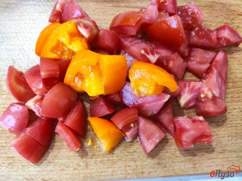 Фото приготовление рецепта: Овощной салат с плавленым сырком шаг №2