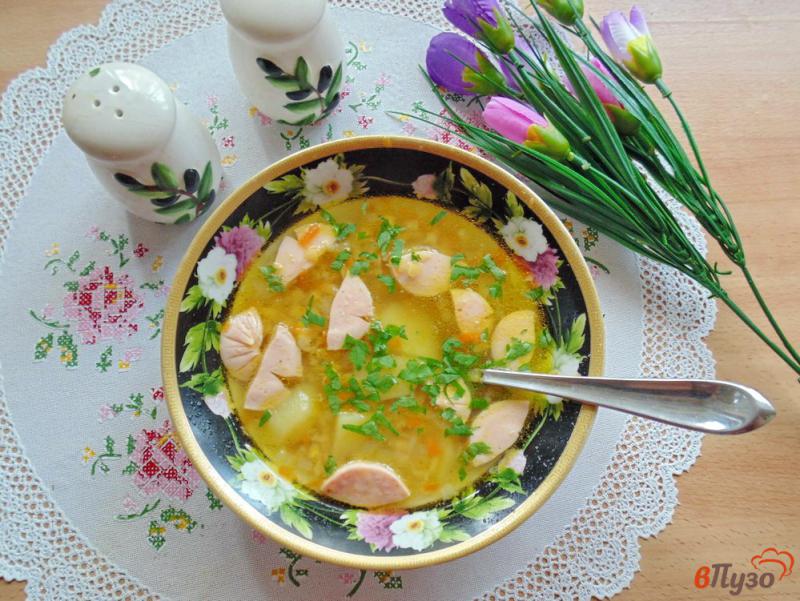 Фото приготовление рецепта: Суп из чечевицы с сардельками шаг №7
