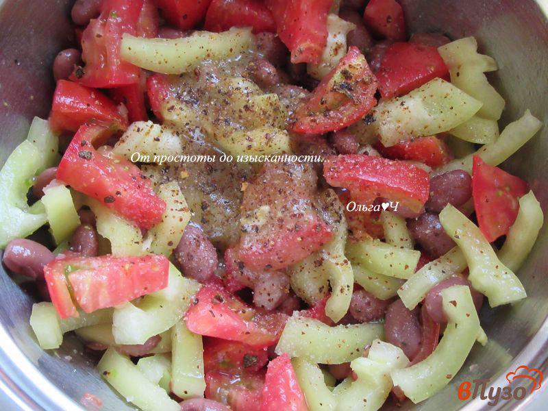 Фото приготовление рецепта: Салат из фасоли с арахисовой заправкой шаг №3
