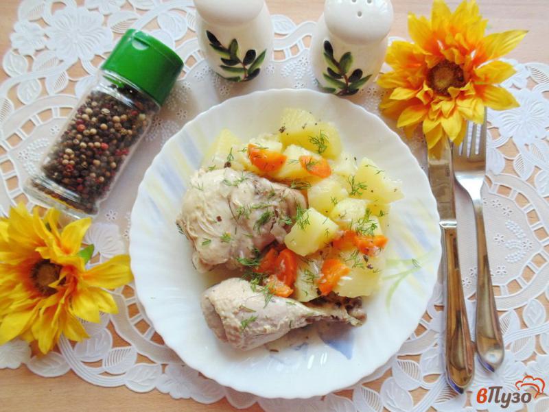 Фото приготовление рецепта: Тушеная курица с кабачком и картофелем шаг №9
