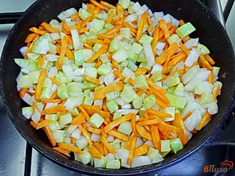 Фото приготовление рецепта: Овощи с рисом шаг №7