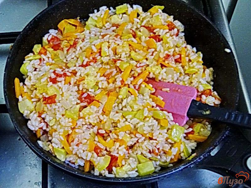 Фото приготовление рецепта: Овощи с рисом шаг №9
