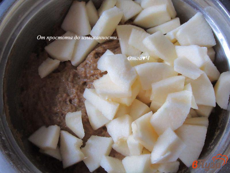 Фото приготовление рецепта: Яблочный кекс с мусковадо и тыквенной мукой шаг №2