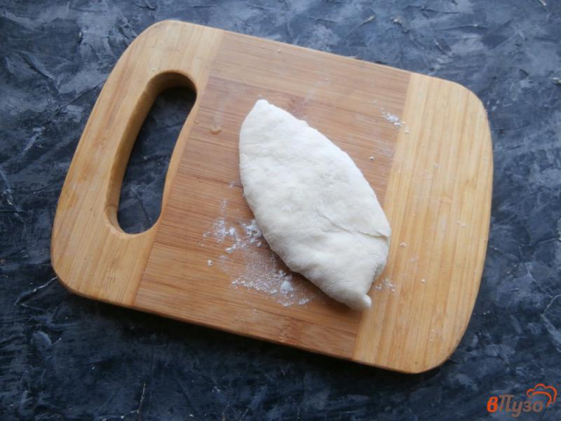 Фото приготовление рецепта: Жареные пирожки с капустой и яйцом на кефире шаг №11