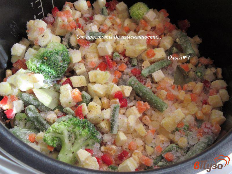 Фото приготовление рецепта: Горбуша с овощами по-деревенски шаг №3