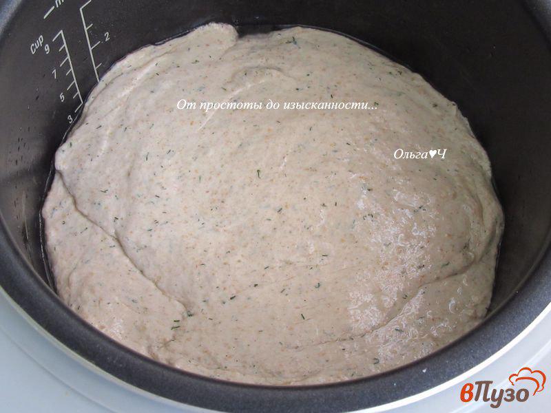 Фото приготовление рецепта: Хлеб с укропом и водорослевой солью шаг №5