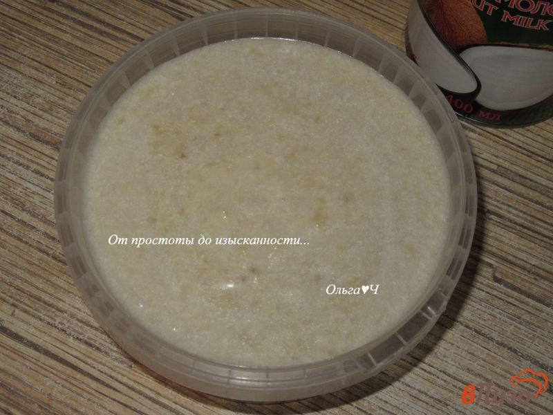 Фото приготовление рецепта: Кокосово-банановое мороженое без сахара шаг №4