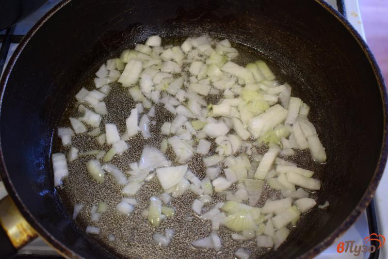 Фото приготовление рецепта: Белые грибы жареные с картошкой шаг №2