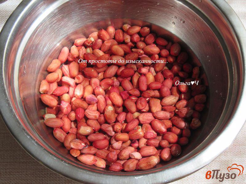 Фото приготовление рецепта: Жареный арахис в микроволновке шаг №1