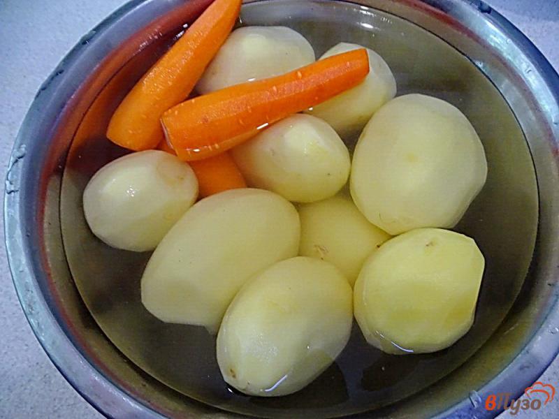 Фото приготовление рецепта: Деруны с морковью шаг №1