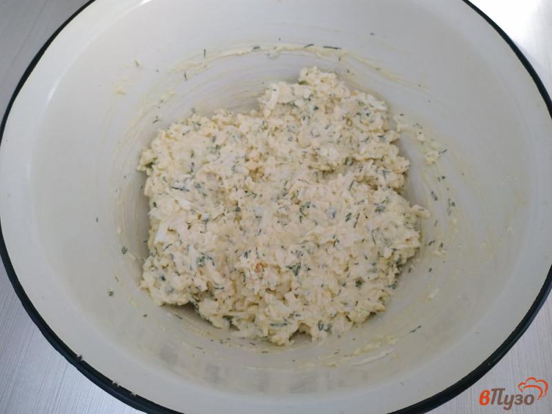 Фото приготовление рецепта: Сырная намазка с зеленью шаг №5