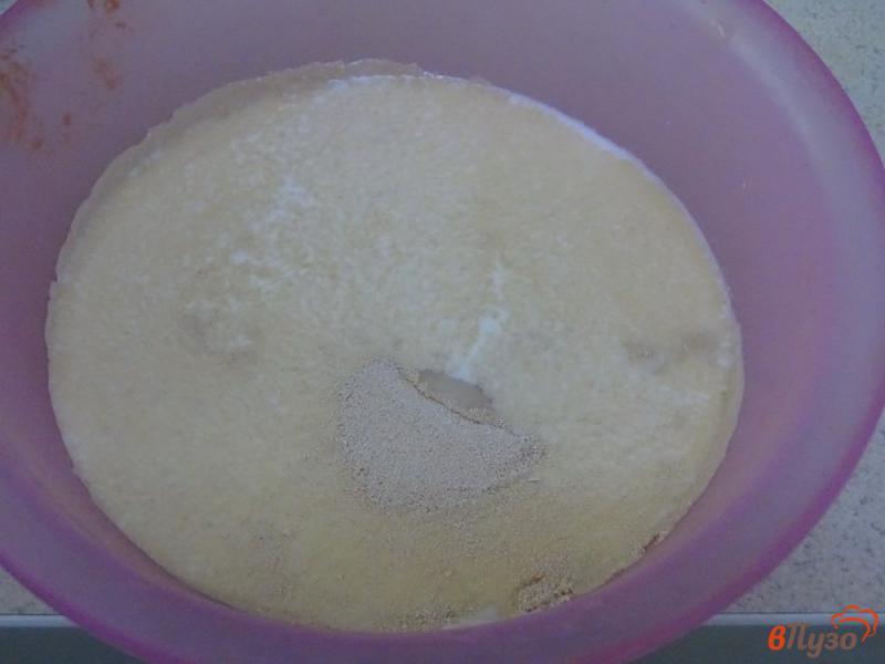 Фото приготовление рецепта: Пирожки духовые с курицей и с капустой. шаг №10