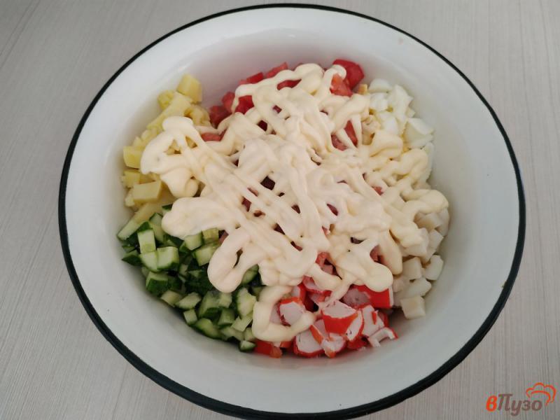 Фото приготовление рецепта: Салат из морепродуктов шаг №11