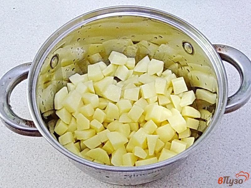 Фото приготовление рецепта: Постный картофельный суп с грибами шаг №3
