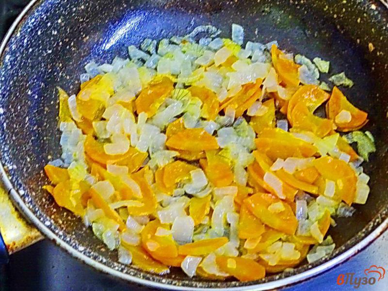 Фото приготовление рецепта: Постный картофельный суп с грибами шаг №6