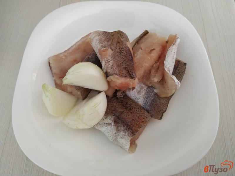 Фото приготовление рецепта: Рыбные наггетсы с сыром шаг №1