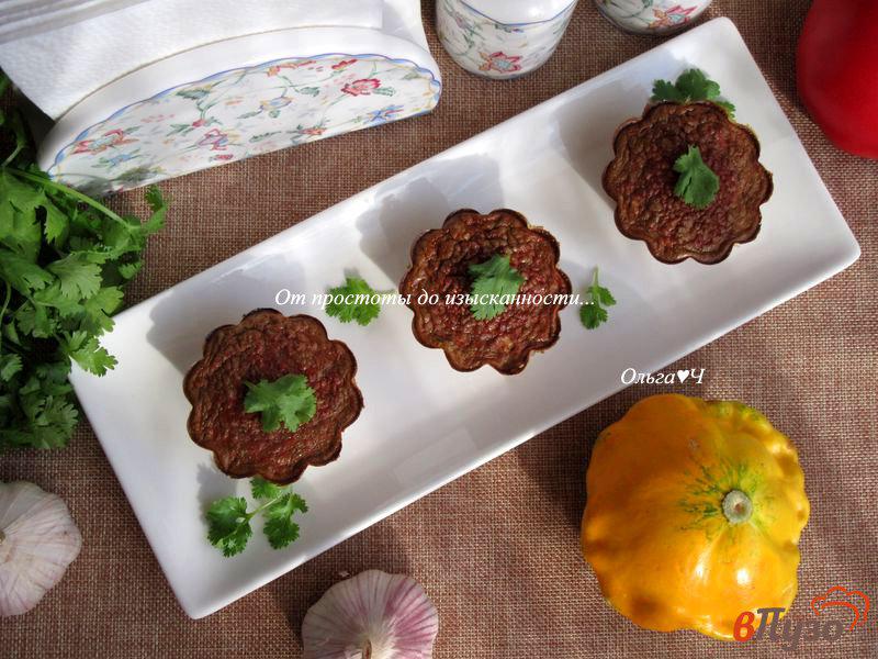 Фото приготовление рецепта: Печеночные маффины с кускусом и семенами льна шаг №6