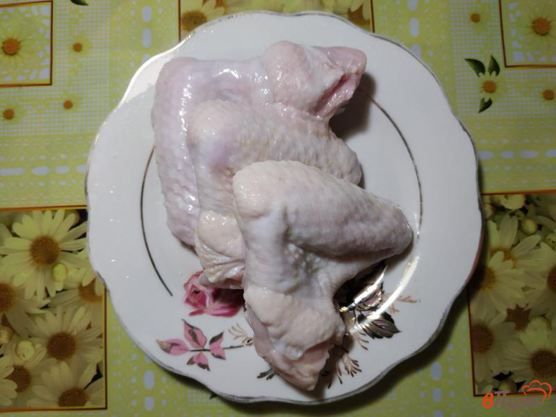 Фото приготовление рецепта: Крылья куриные жареные в мультиварке шаг №1