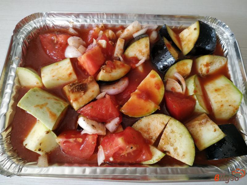 Фото приготовление рецепта: Овощное ассорти запеченное в духовке шаг №7