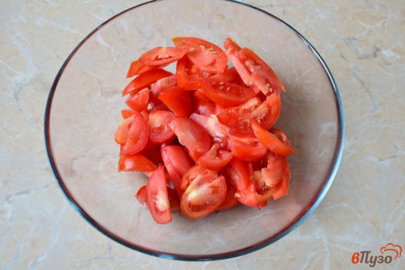 Фото приготовление рецепта: Салат из помидоров с сыром шаг №1