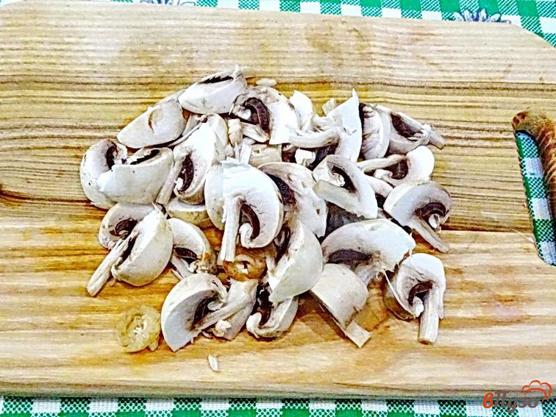 Фото приготовление рецепта: Суп из чечевицы с овощами и грибами шаг №9