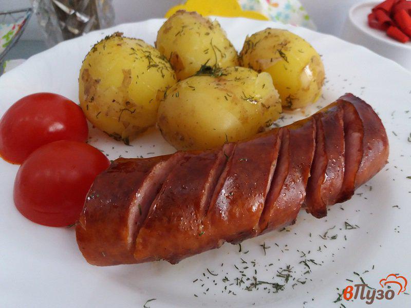 Фото приготовление рецепта: Колбаса гриль по-польски  grillowana kiełbasa шаг №7