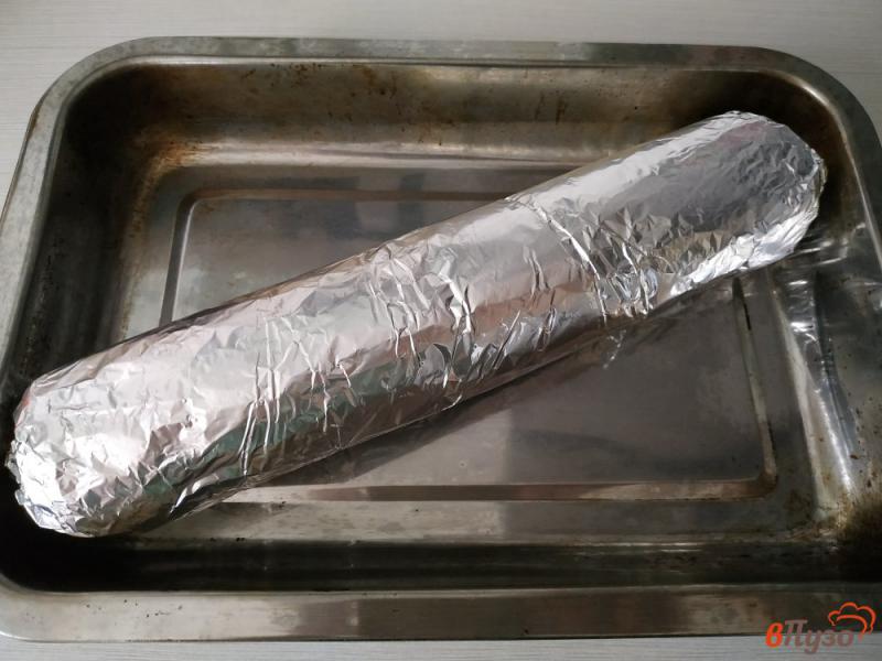 Фото приготовление рецепта: Домашняя колбаса в фольге запеченная в духовке шаг №6