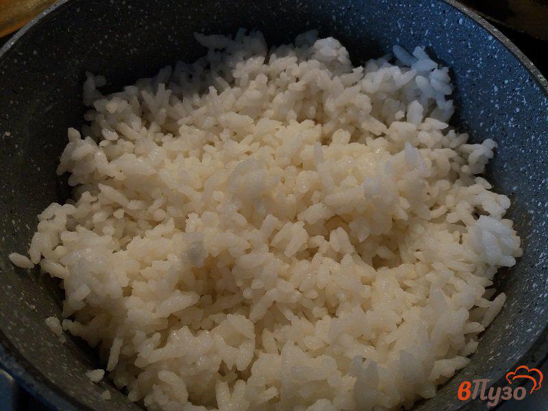Фото приготовление рецепта: Салат из кальмара с рисом шаг №1