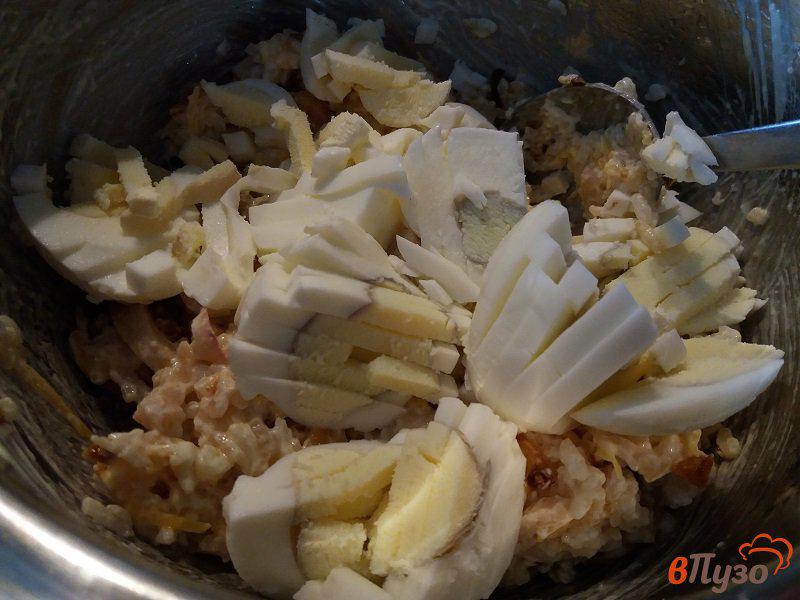 Фото приготовление рецепта: Салат из кальмара с рисом шаг №9