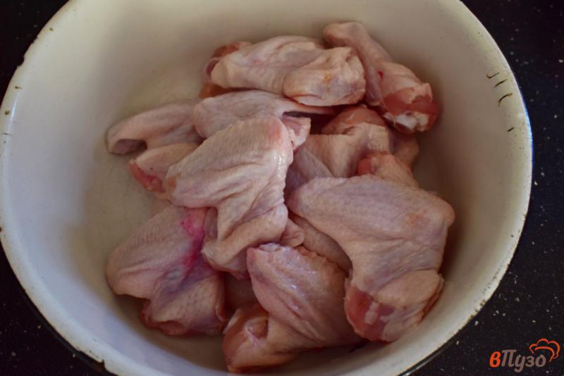 Фото приготовление рецепта: Горчично-соевые крылышки в духовке шаг №1